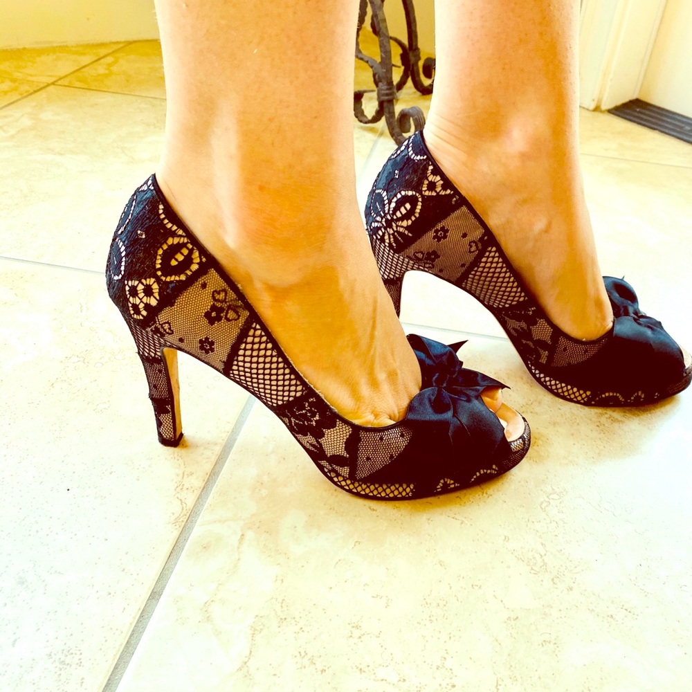 Beverly Feldman black lace peep toe heel